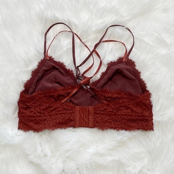 Aerie Bralette - Picture 2 of 4